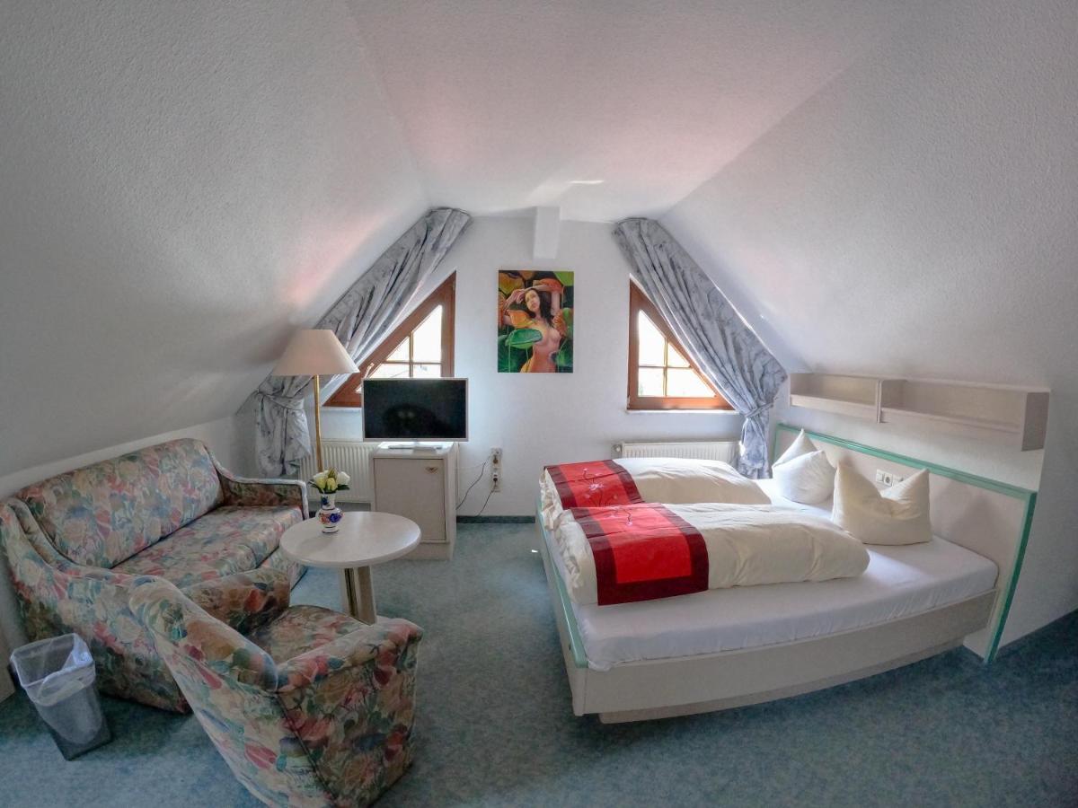 Schonwalde-Glien Hotel Diana מראה חיצוני תמונה